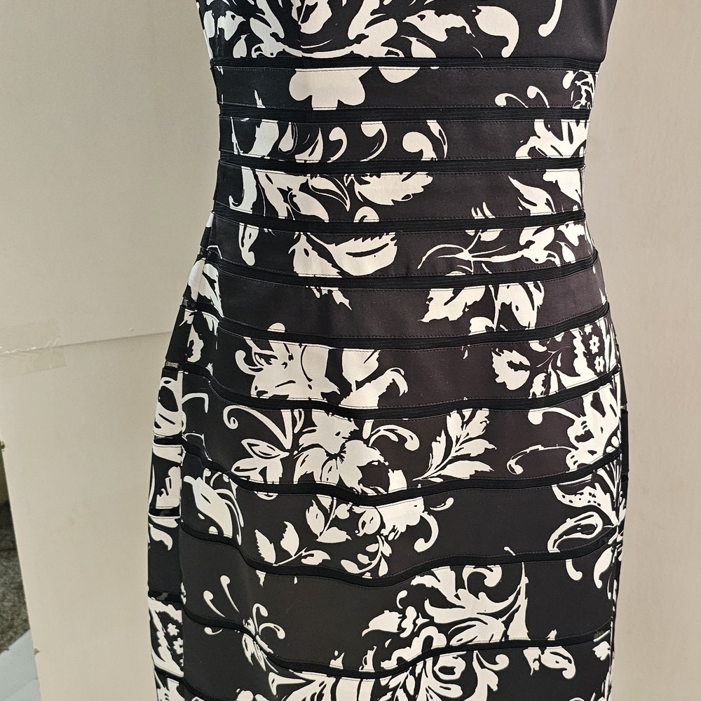 White House Black Market Strapless Black and White Dress